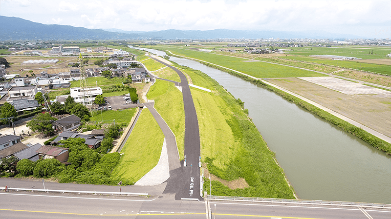 徳万地区堤防工事１