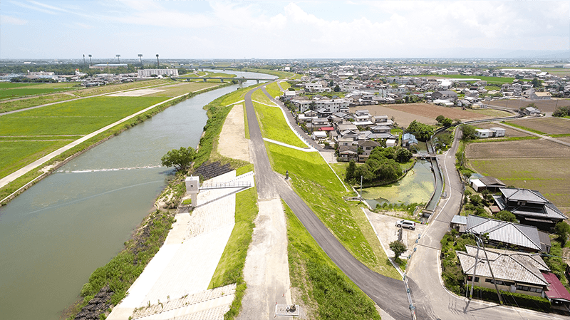 徳万地区堤防工事２